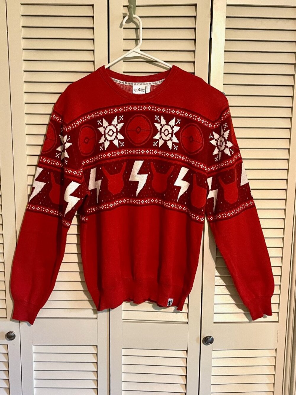 Pokemon Sweater * Unisex Size 2XL * ThinkGeek * New With Tag